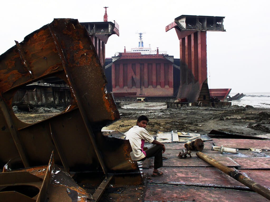 Personal instructor injured in horror boating coincidence regains movement in in part paralyzed leg