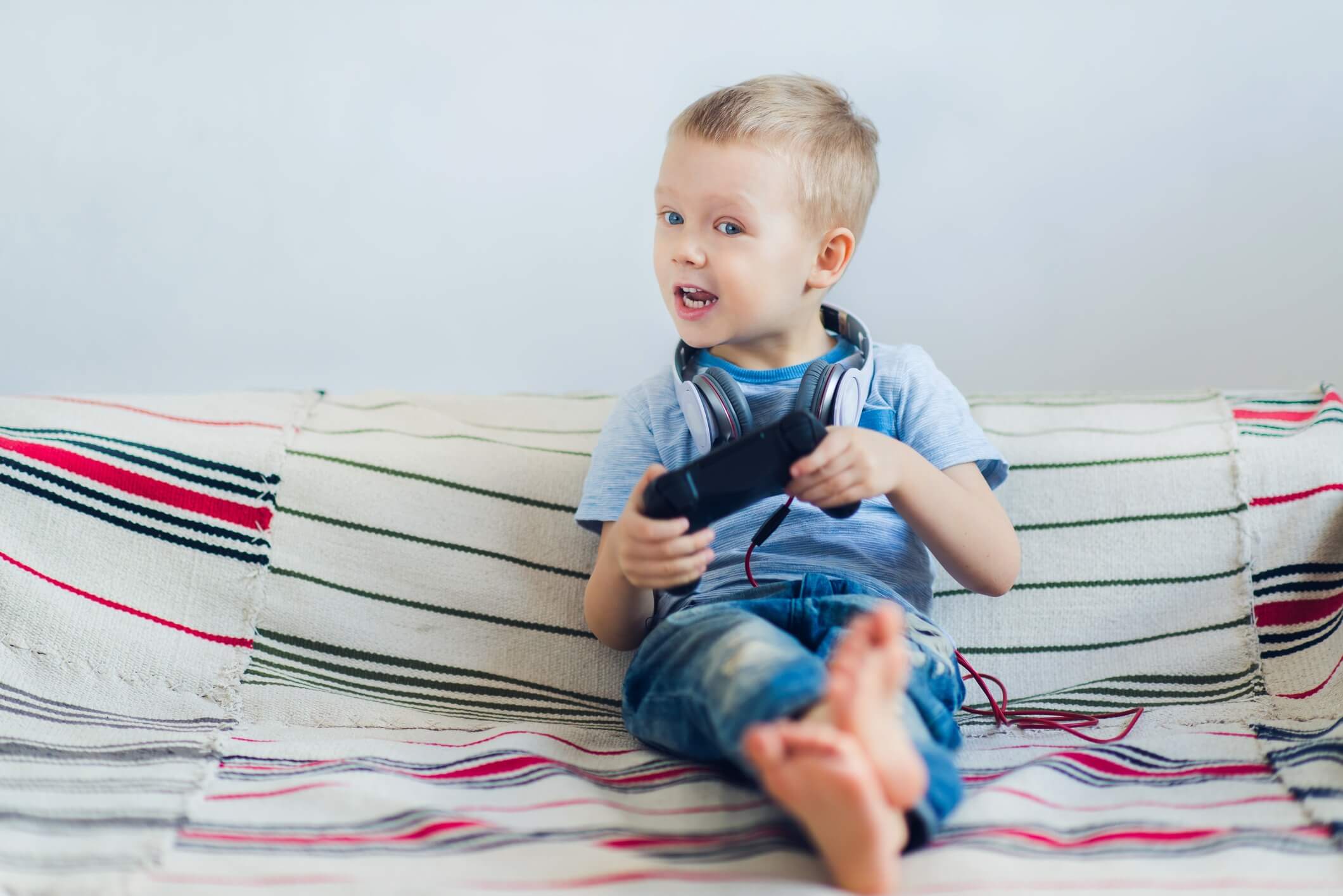 Mum Forced To Hand-Feed Video Game Addict Son Who Plays For forty eight Hours