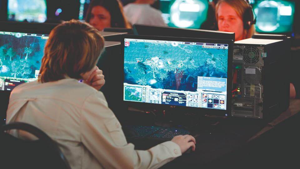 Moon Mania: The eight Greatest Moon Games of All Time